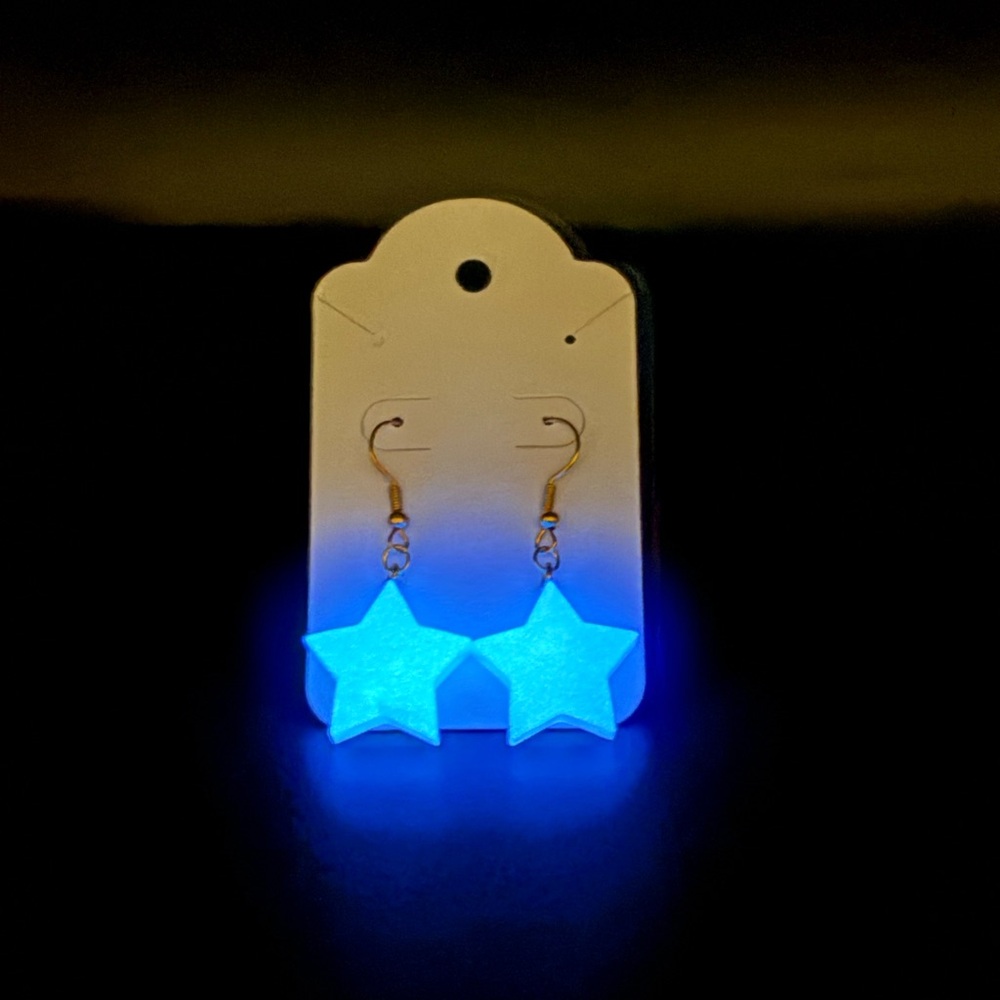Glow in the Dark Star Earrings- HANDMADE - Picture 2 of 2